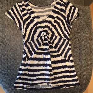 Daisy Fuentes Short Sleeve Shirt